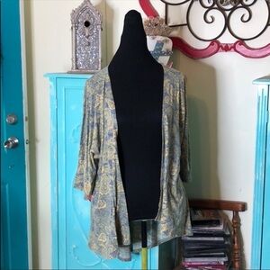 Lularoe Small Kimono